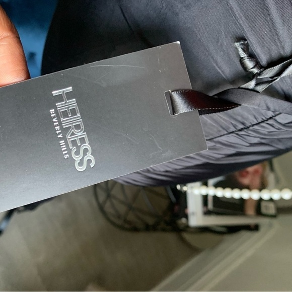 HEIRESS BLACK MAXI SKIRT - Picture 14 of 15